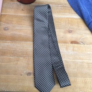Black with white dots tie